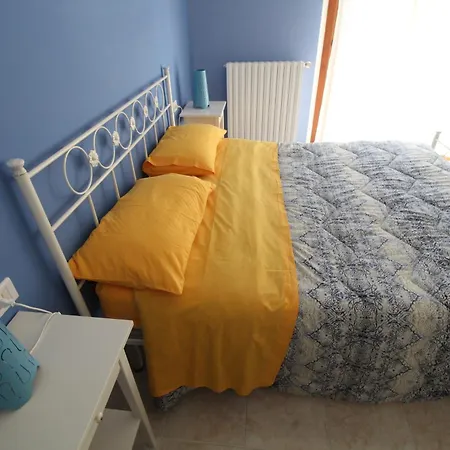 Cala Annachiara 奥托纳